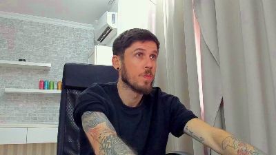 jonahshaw (Cam4): nuotraukos, profilis