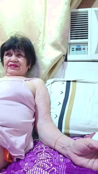 tastegranny — Cam4 直播模特：照片与资料