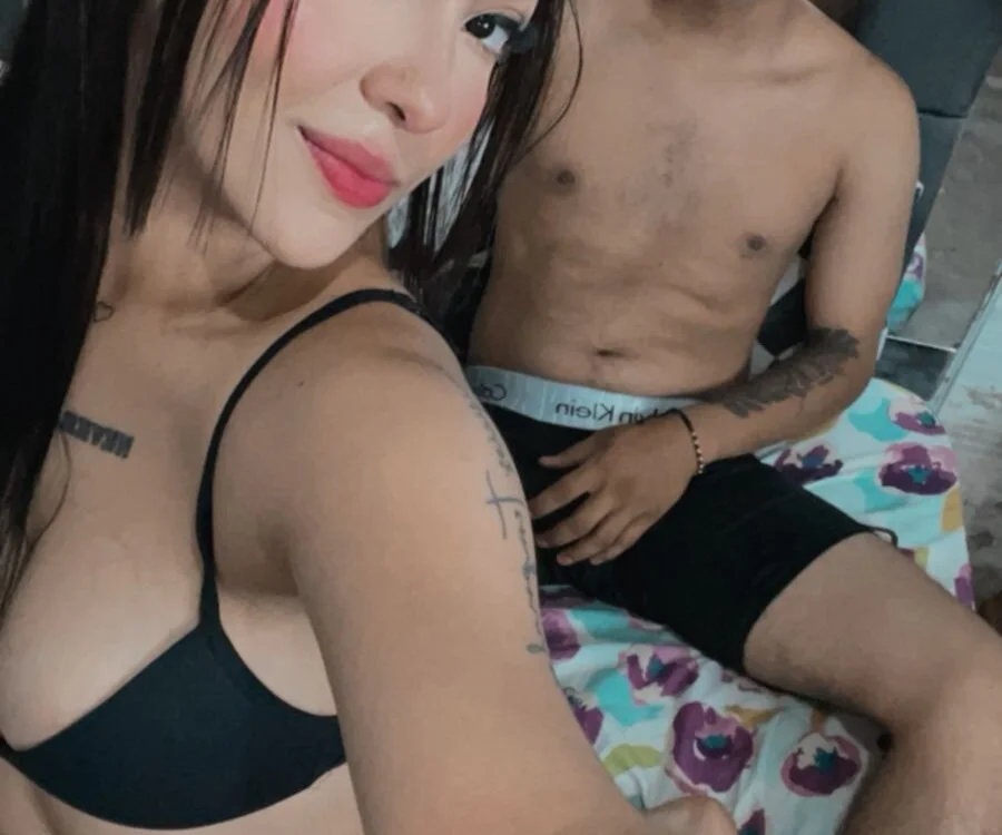 Preview photo of webcam model Mily_Mark on Stripchat