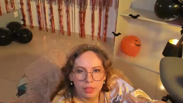 jasminemilko — Chaturbate वेबकैम मॉडल: फ़ोटो