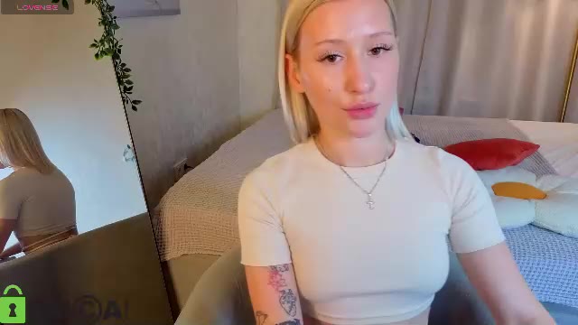 sayl0r_moon, вебкам модел на Chaturbate: слике