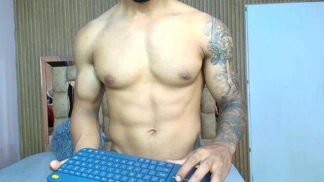 deymond-lee, model webcam pe Flirt4Free: poze