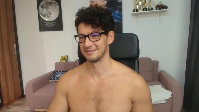 brutus-k, μοντέλο webcam στο Flirt4Free
