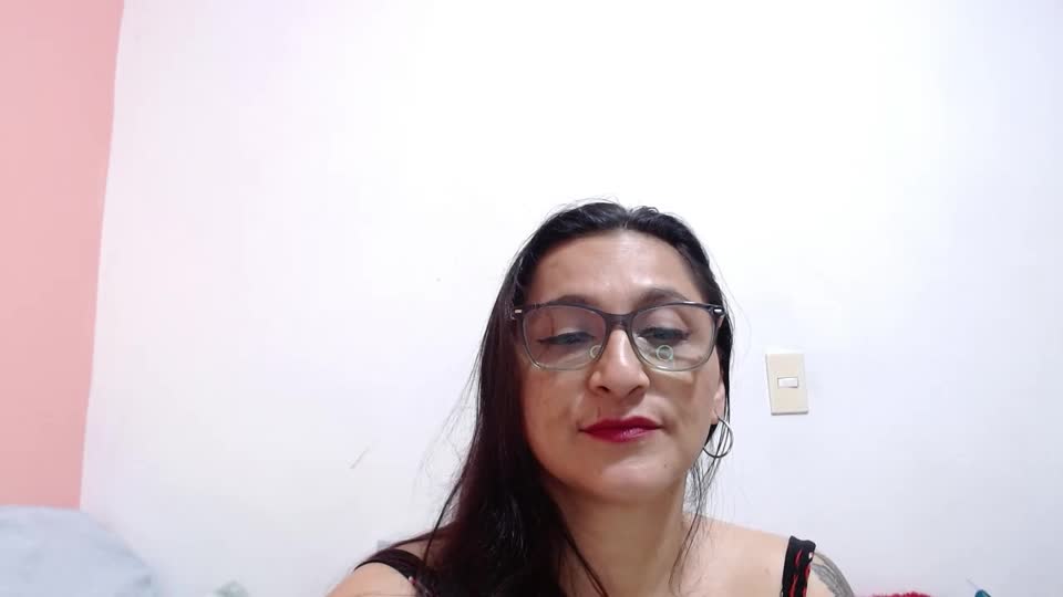 karinahotlatin, вебкам модел на XloveCam: слике