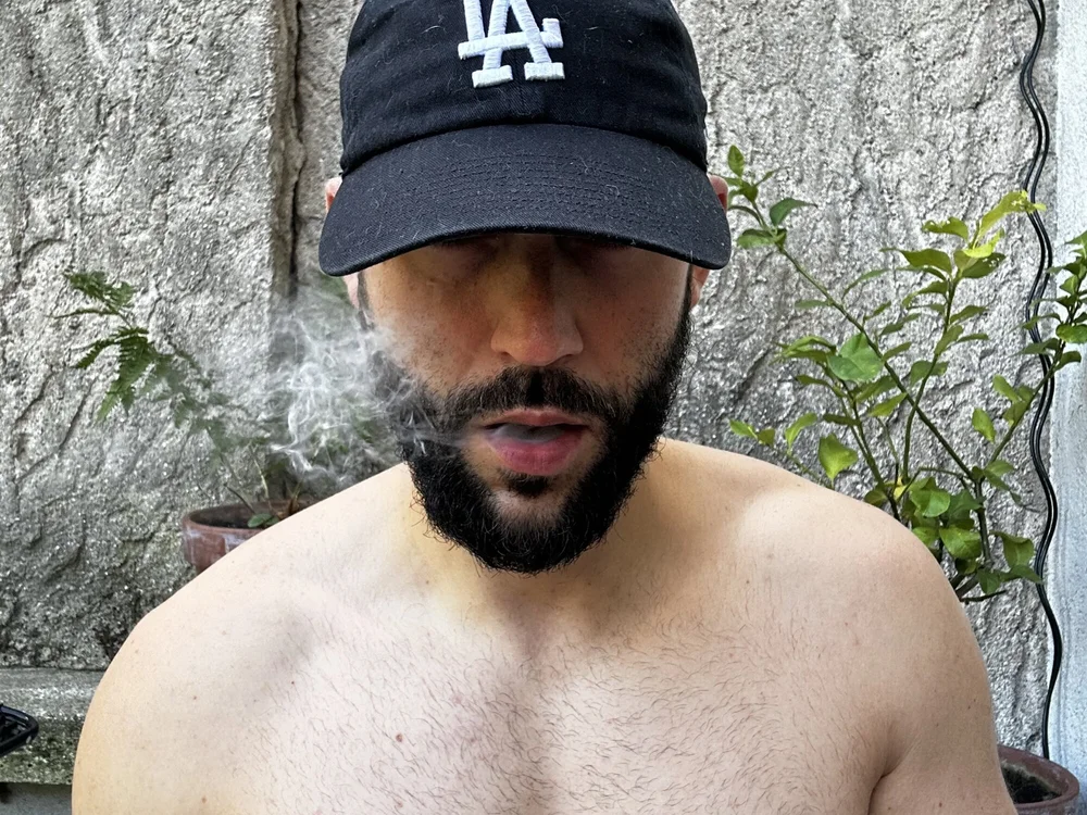 roylarry, webcammodell på Stripchat: bilder