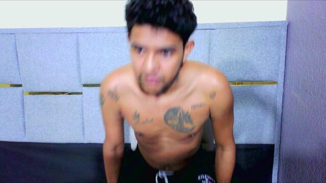 emiliano-hott, model webcam de Flirt4Free: fotos