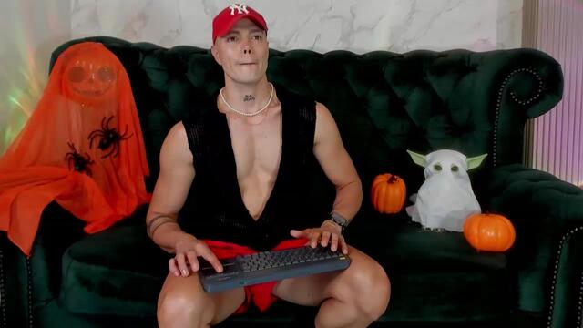 Preview photo of webcam model ken-zaenz on Flirt4Free