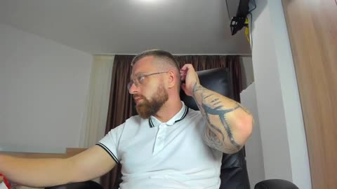 ifindomguy, model webcam de BongaCams: fotos