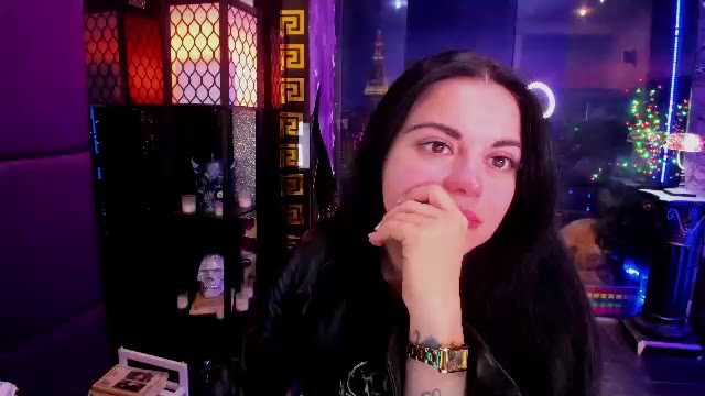 alma_pearl на Chaturbate: слики и профил