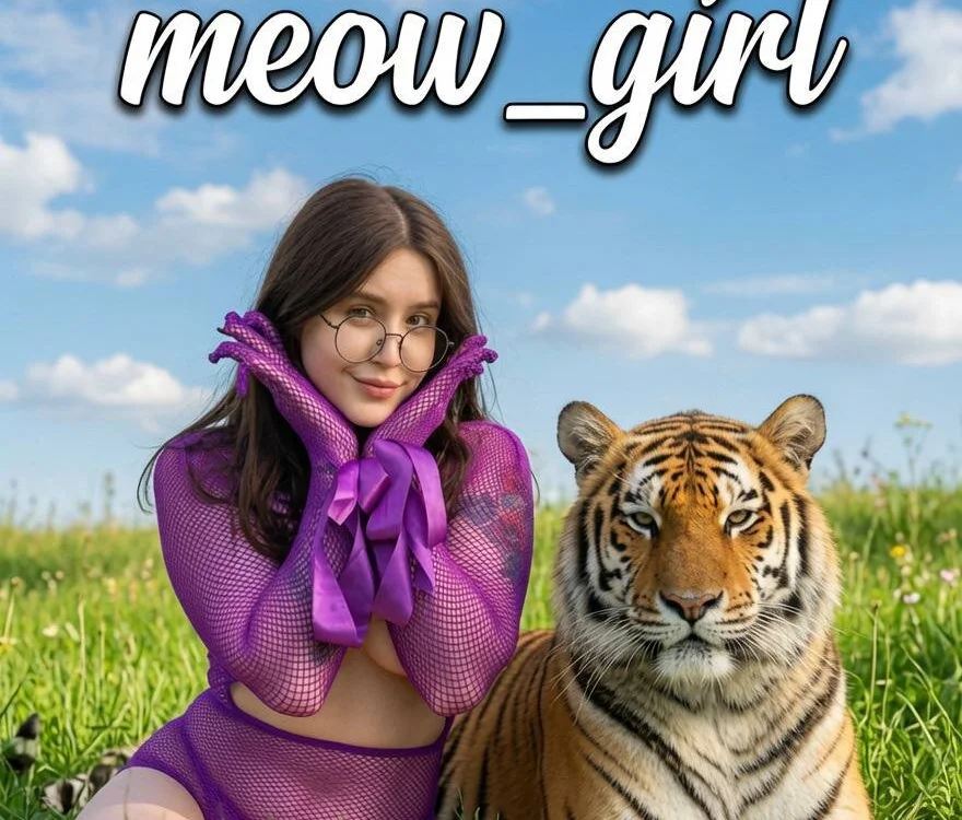 meow_girl: عارضة كاميرا ويب على Stripchat