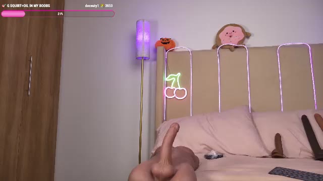 ginacali – уебкам модел в Chaturbate: снимки