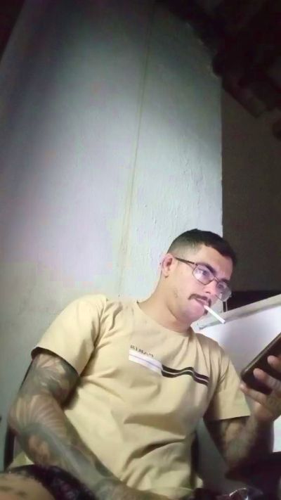 abrahao22 (Cam4): fotod ja profiil