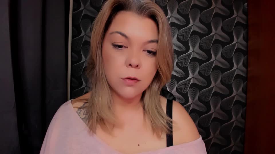 ladominatrice — XloveCam वेबकैम मॉडल: फ़ोटो