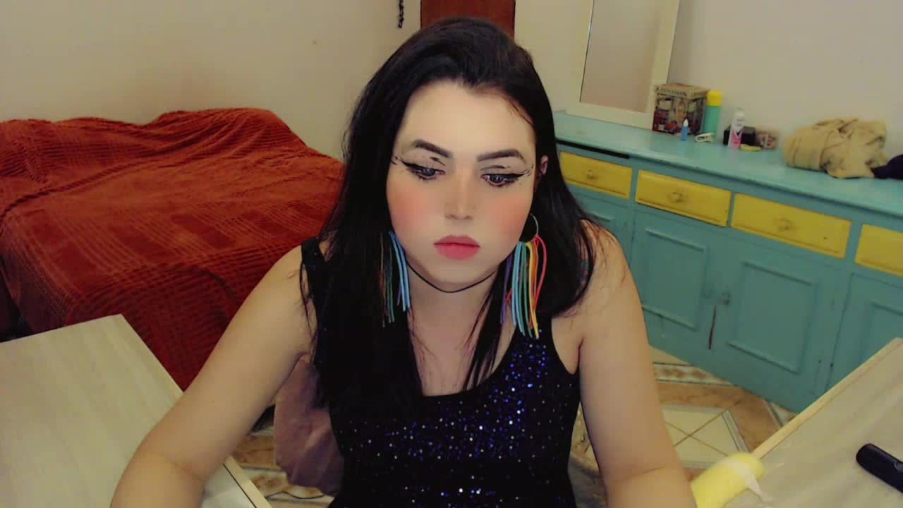 Preview photo of webcam model sophiefantasys on XloveCam