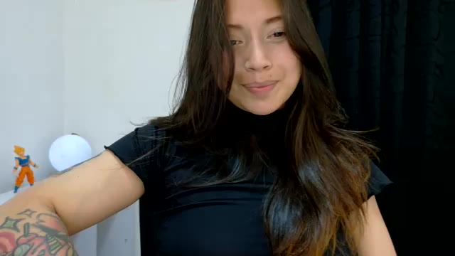 aleska_dollx, modelo webcam de Chaturbate: fotos