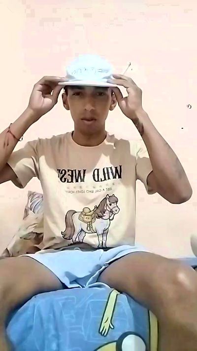 binhoboss, modelo webcam de Cam4: fotos