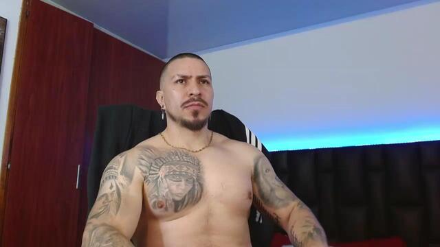 marco-donaruma – Flirt4Free webkamerás modell