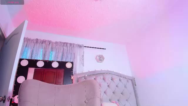 anaruiz1_ на Chaturbate: фото вебкам-моделі