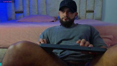 Preview photo of webcam model ragnar_666 on Cam4