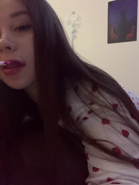 Preview photo of webcam model xyli-vam-nado on BongaCams