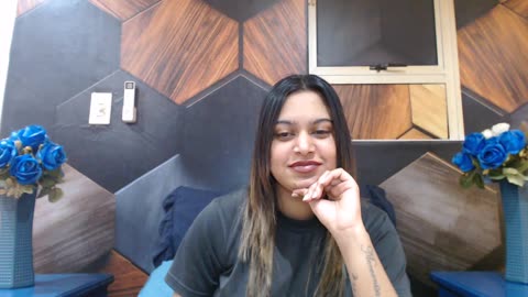 indianclassic – уебкам модел в BongaCams: снимки