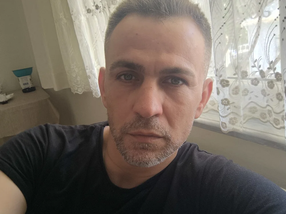 Emrahbn na Stripchat: zdjęcia i profil