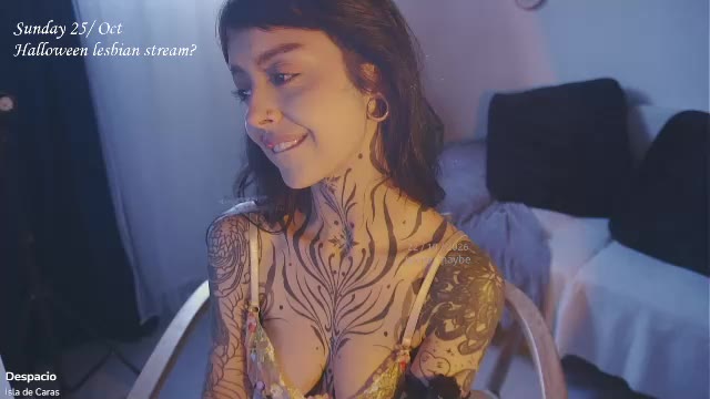 Preview photo of webcam model janne_maybe on Chaturbate