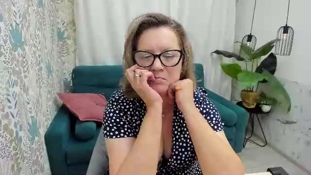 lea_fruit na Chaturbate: fotky a profil