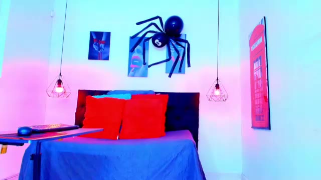 hilary_banks1, modelo webcam do Chaturbate: fotos