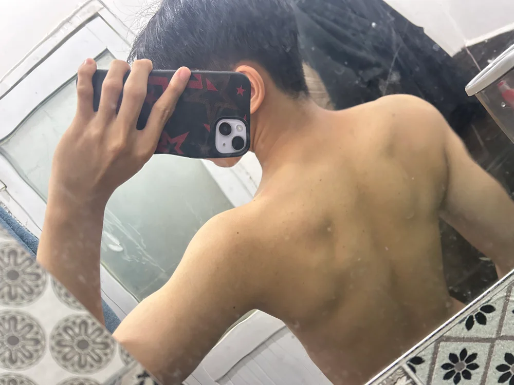 kuraa234, model webcam de Stripchat: fotos