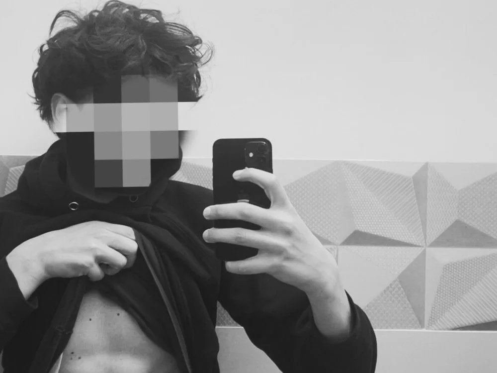 pedrooooo221 – Stripchat webkamerás modell