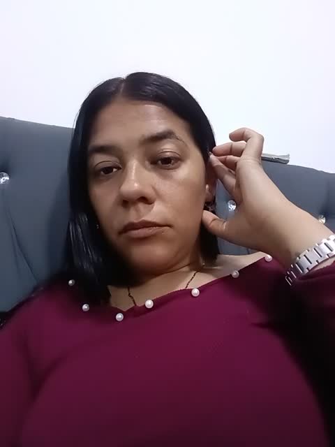 paulettelovex: عارضة كاميرا ويب على XloveCam