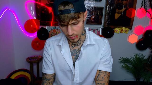 Preview photo of webcam model christian-jagger on Flirt4Free
