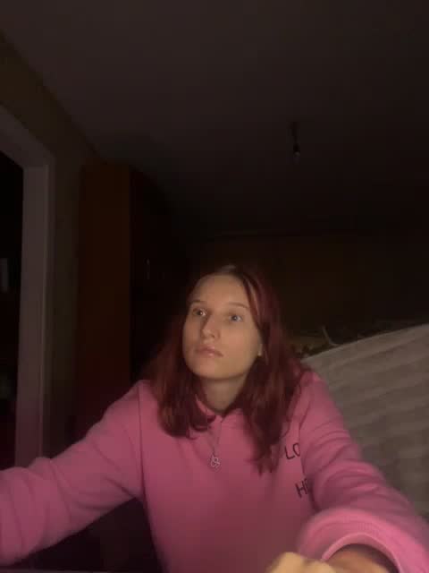 juliannamoor di XloveCam: foto model webcam