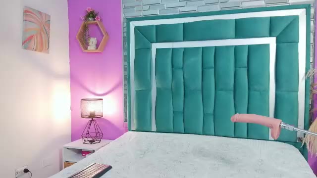 tinajones20 di Chaturbate: foto model webcam