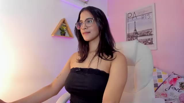 lovely_oliviaa di Chaturbate: foto model webcam