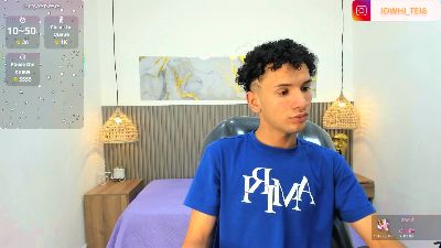 Preview photo of webcam model jdwhite18 on Cam4
