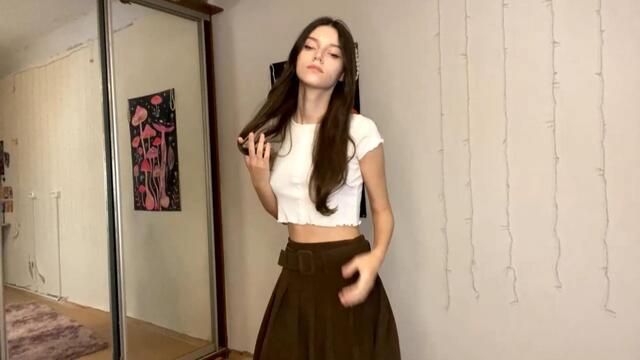 Preview photo of webcam model fanny-banbury on Flirt4Free