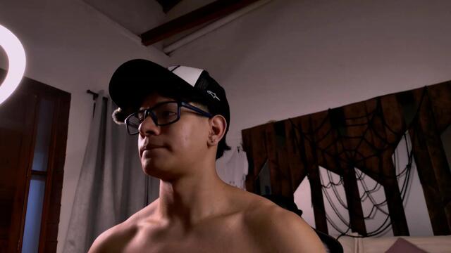tony-petrov, model webcam de Flirt4Free: fotos