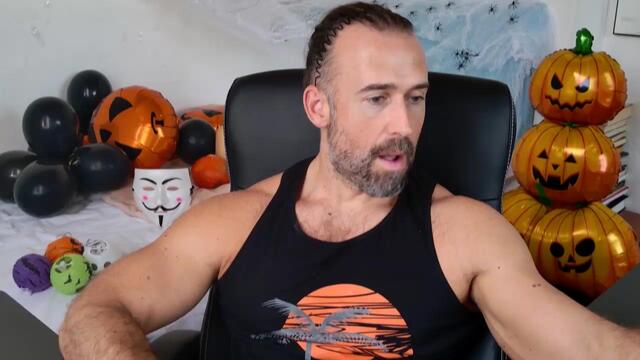 Preview photo of webcam model robert-smiley on Flirt4Free