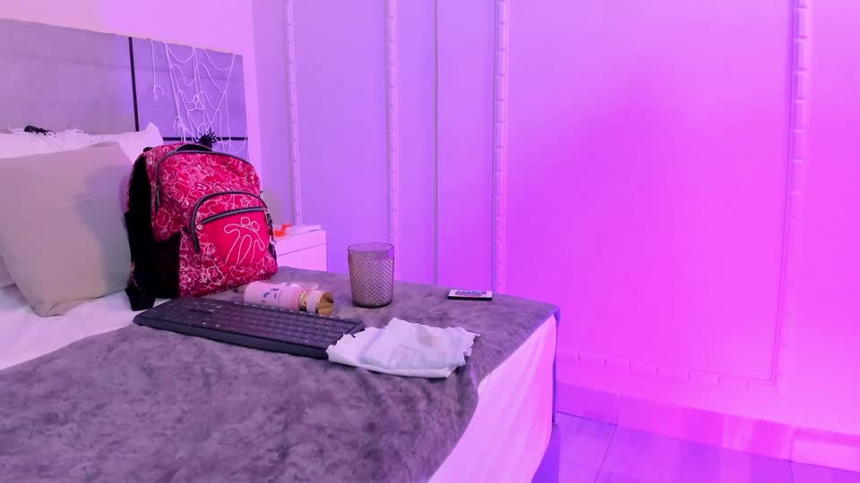 miaamber, model webcam de XloveCam: fotos