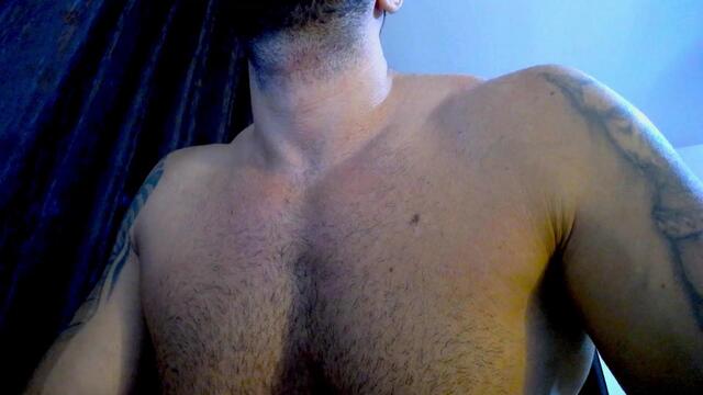 Preview photo of webcam model morttek on Flirt4Free