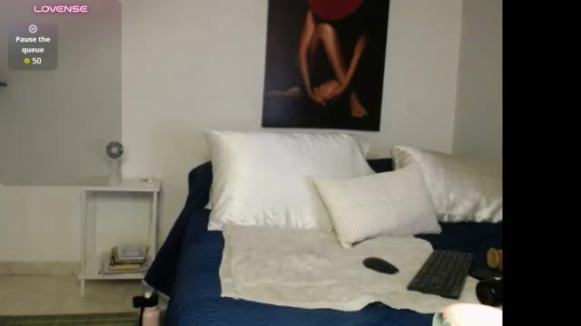 Preview photo of webcam model isabella_696 on Chaturbate