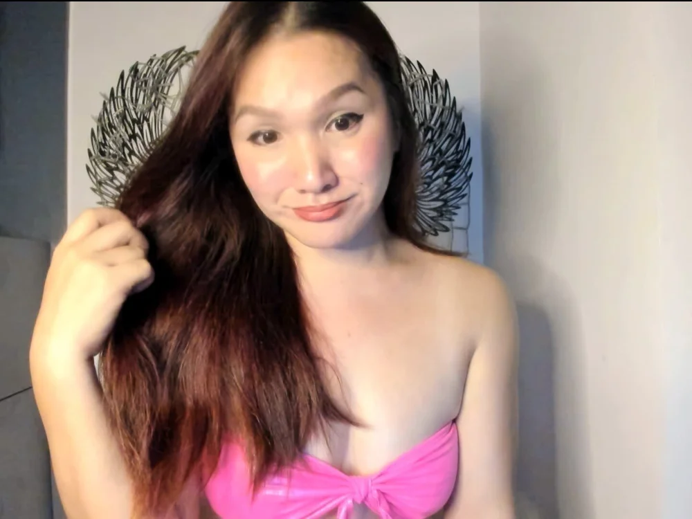 MOLLYholyshit di Stripchat: foto model webcam