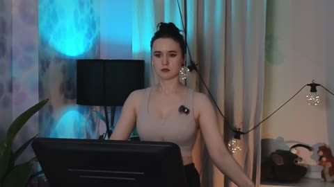 Фото вебкам-модели kiralilime на BongaCams