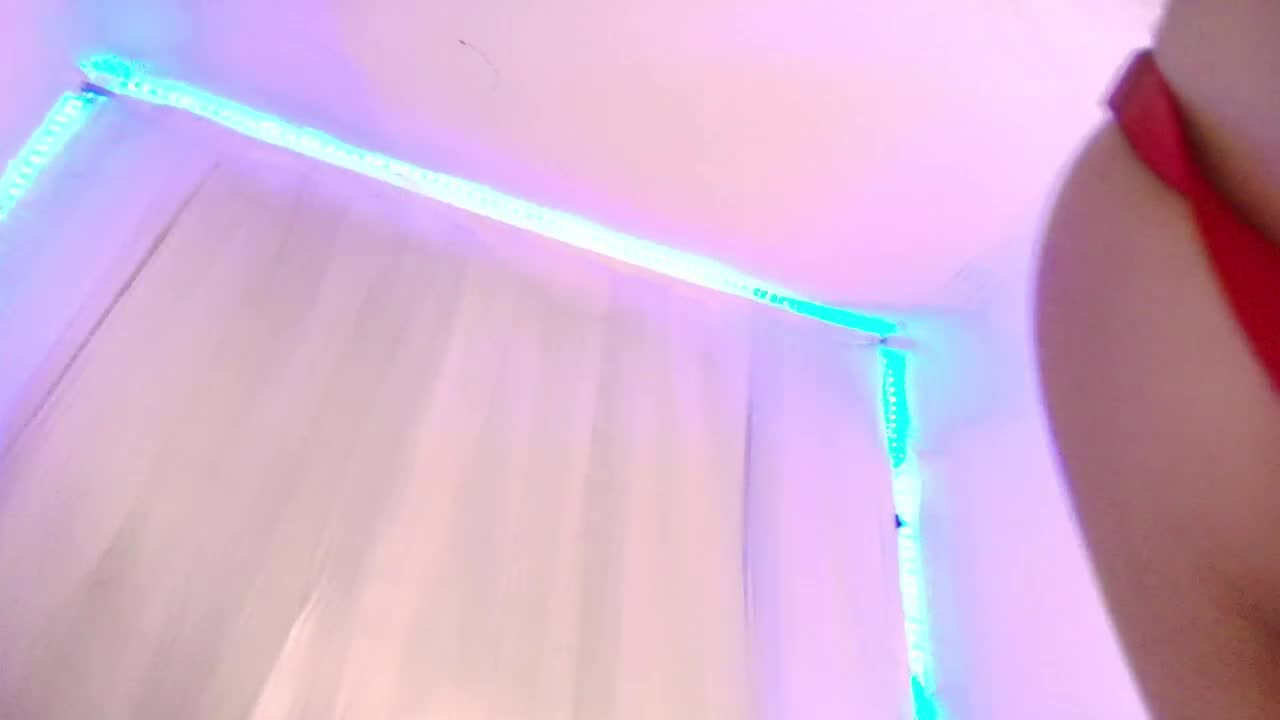 lilyrousee ב-XloveCam: תמונות ופרופיל