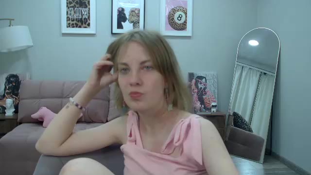 lisacarroll — Chaturbate वेबकैम मॉडल: फ़ोटो