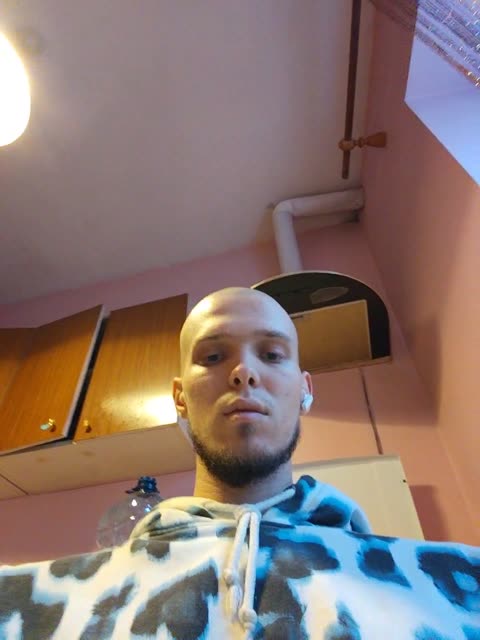 rr00kk11, modelo webcam do BongaCams: fotos