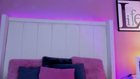 Preview photo of webcam model sarahyessica on BongaCams