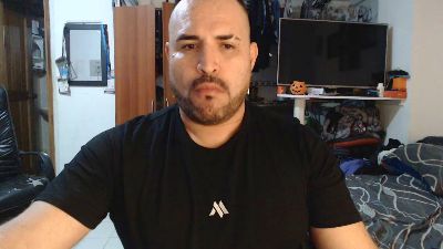 hazmetuyo24 — Cam4 ওয়েবক্যাম মডেল: ছবি